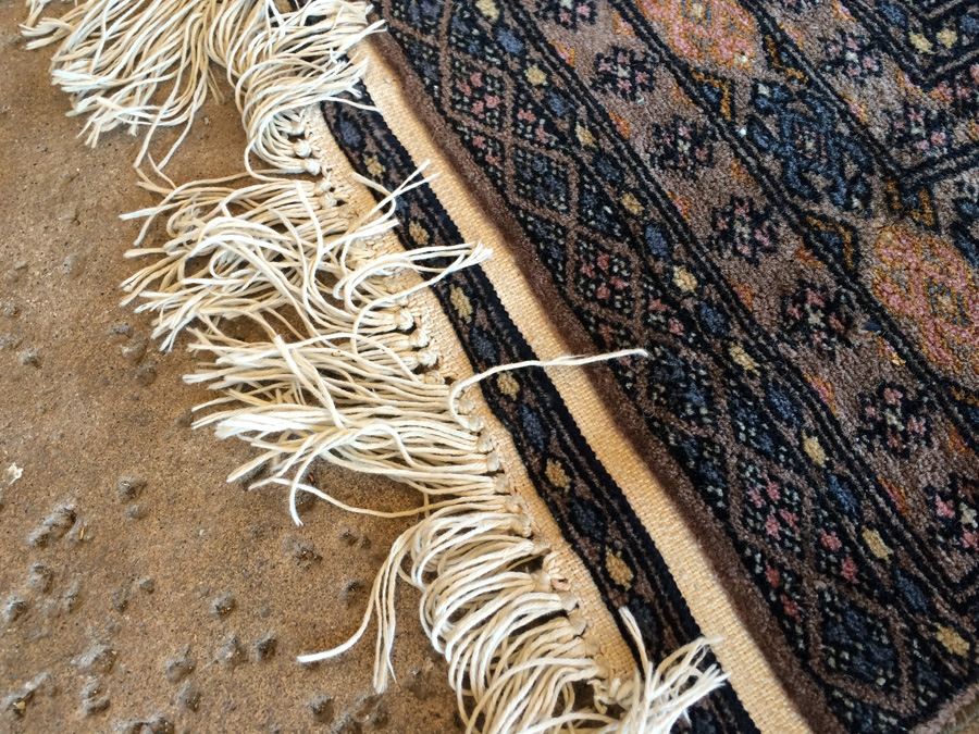 Handmade Wool Area Rug - 32' x 52' [Photo 7]