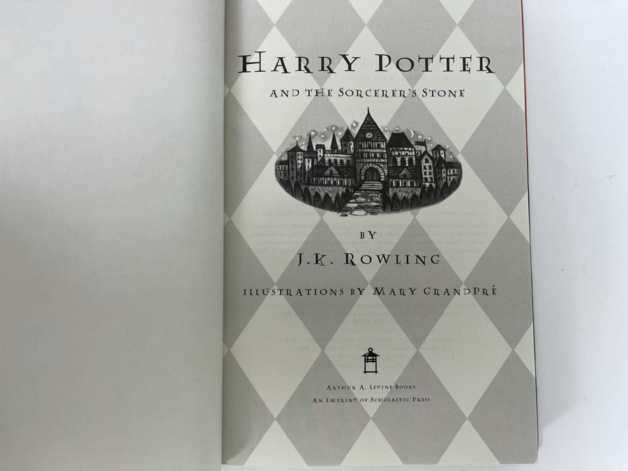 JUST ADDED - First American Edition Book 'Harry Potter And The Sorcerer's Stone' By J. K. Rowling [Photo 3]