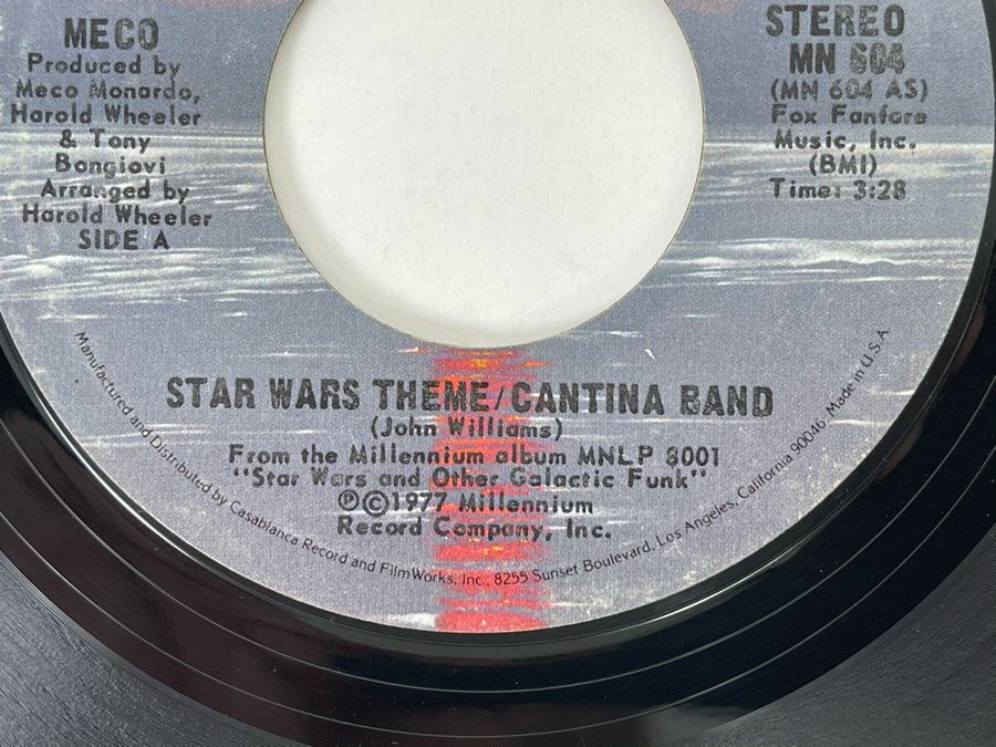 JUST ADDED - ORIGINAL 1977 STAR WARS THEME / CANTINA BAND 45RPM Record By MECO (Disco Funk Version) Millennium [Photo 3]
