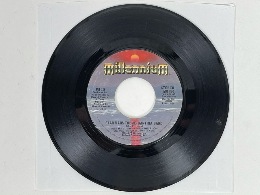 JUST ADDED - ORIGINAL 1977 STAR WARS THEME / CANTINA BAND 45RPM Record By MECO (Disco Funk Version) Millennium [Photo 1]