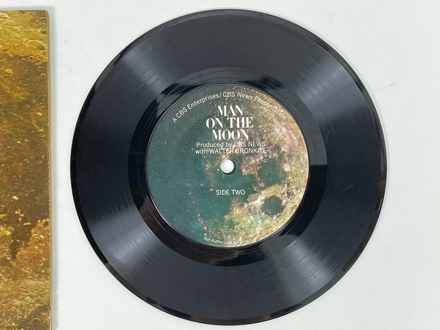 JUST ADDED - Vintage Man On The Moon Narrated By Walter Cronkite 45RPM Record [Photo 4]