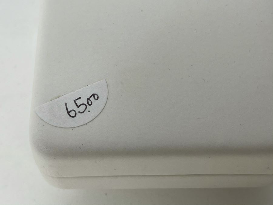 New Sterling Silver Irish Stud Earrings Retails $65 [Photo 6]