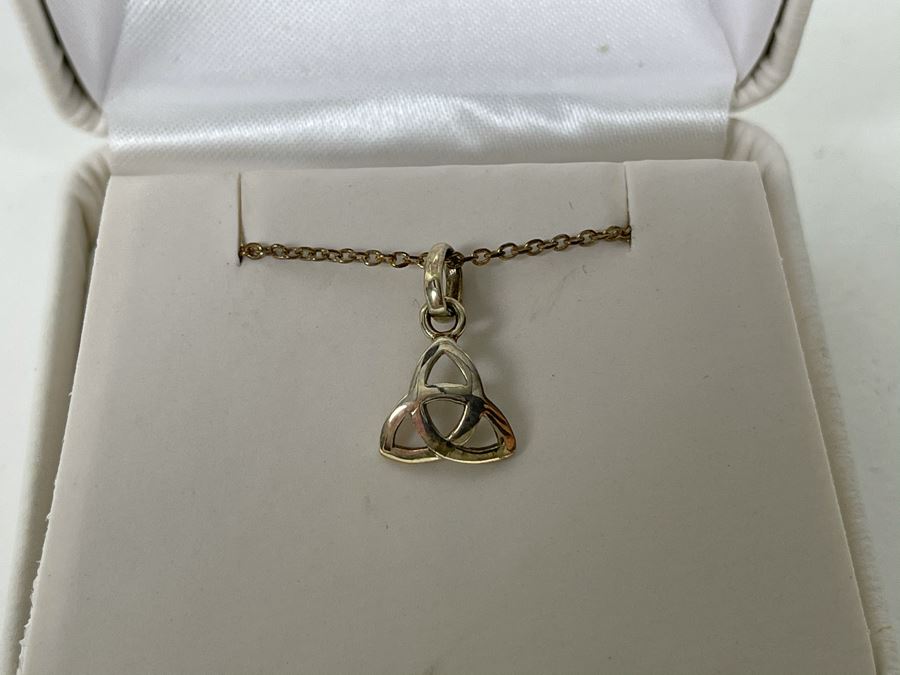 New Sterling Silver Irish Pendant With Italian Sterling Silver Chain Necklace Retails $65 [Photo 2]