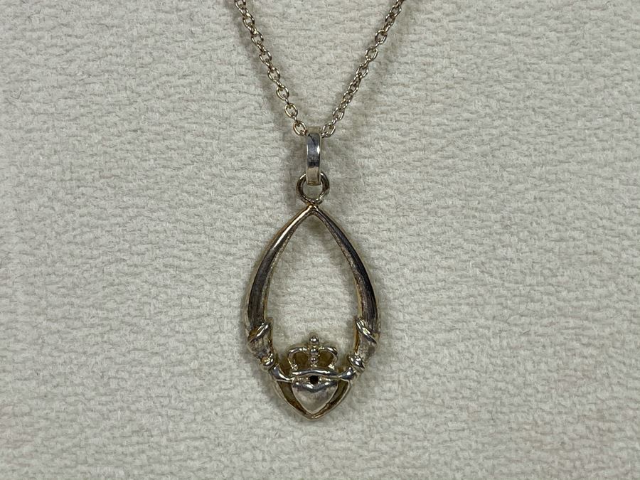 New Sterling Silver Irish Claddagh Pendant With Italian Sterling Silver Chain Necklace Retails $65 [Photo 6]