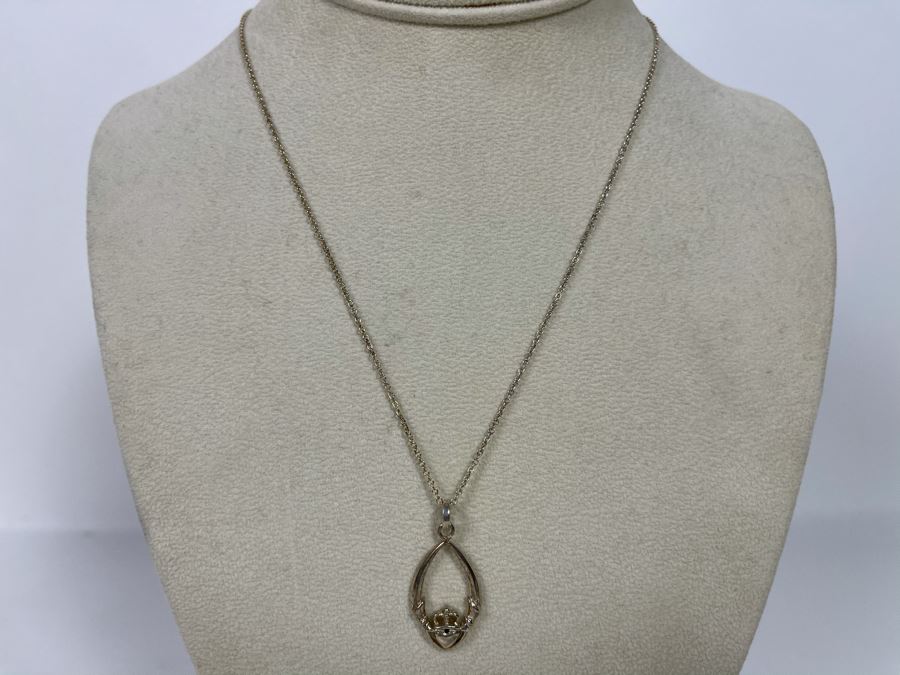New Sterling Silver Irish Claddagh Pendant With Italian Sterling Silver Chain Necklace Retails $65 [Photo 4]
