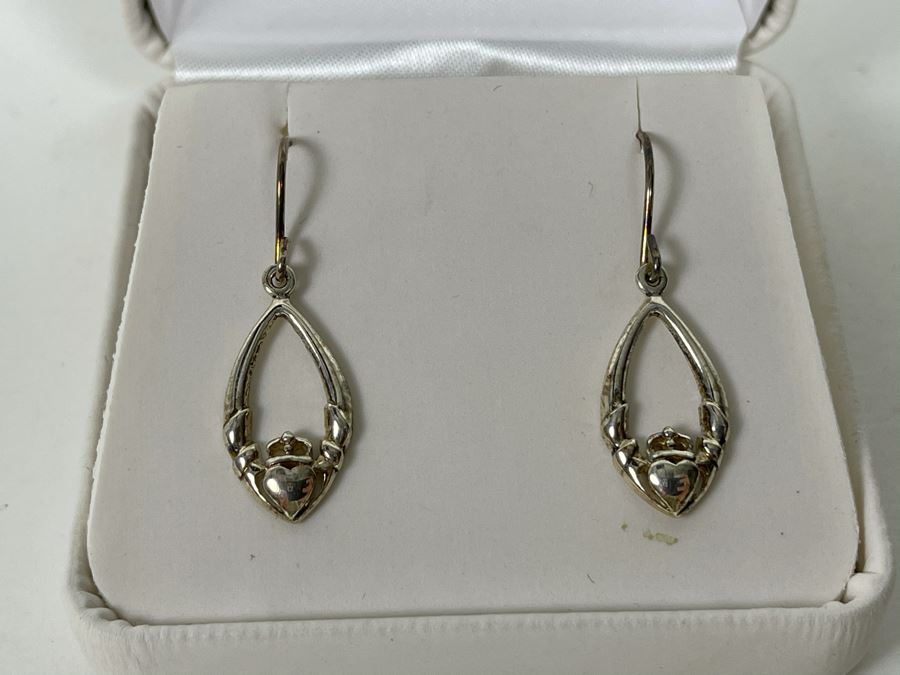 New Sterling Silver Irish Claddagh Earrings Retails $65 [Photo 2]