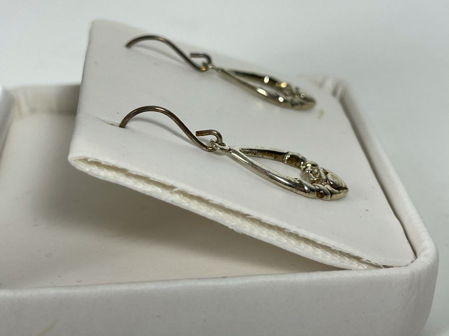 New Sterling Silver Irish Claddagh Earrings Retails $65 [Photo 3]