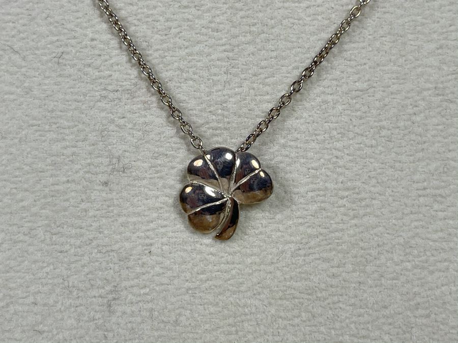 New Sterling Silver Irish Clover Pendant With Sterling Silver Chain Necklace Retails $65 [Photo 5]