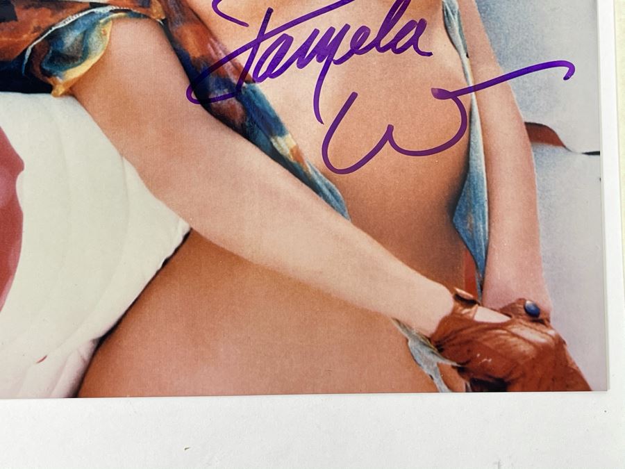 Hand Signed Early Pamela Anderson Nude Photograph Autographed With Certificate Of Authenticity 8 X 10 (Main Image Blurred - See Details) [Photo 6]