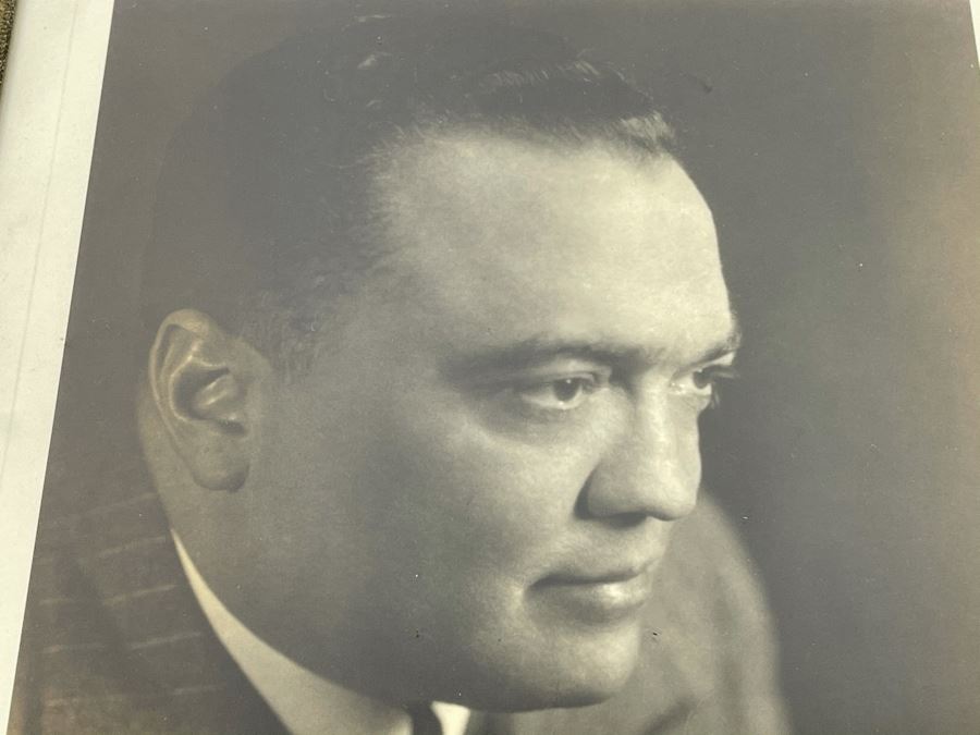 Vintage 1939 J. Edgar Hoover (Director Of The Federal Bureau Of Investigation (FBI) From 1924-1972) Hand Signed B&W Photograph Autographed And Personalized To Della Sayre Leckie In Vintage Frame [Photo 7]