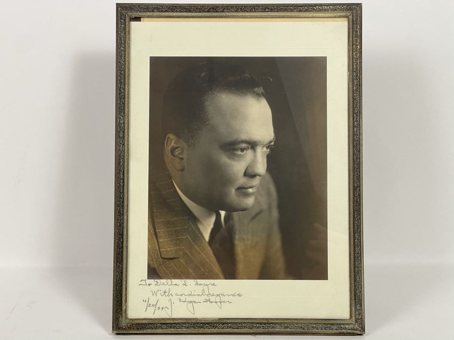 Vintage 1939 J. Edgar Hoover (Director Of The Federal Bureau Of Investigation (FBI) From 1924-1972) Hand Signed B&W Photograph Autographed And Personalized To Della Sayre Leckie In Vintage Frame [Photo 4]