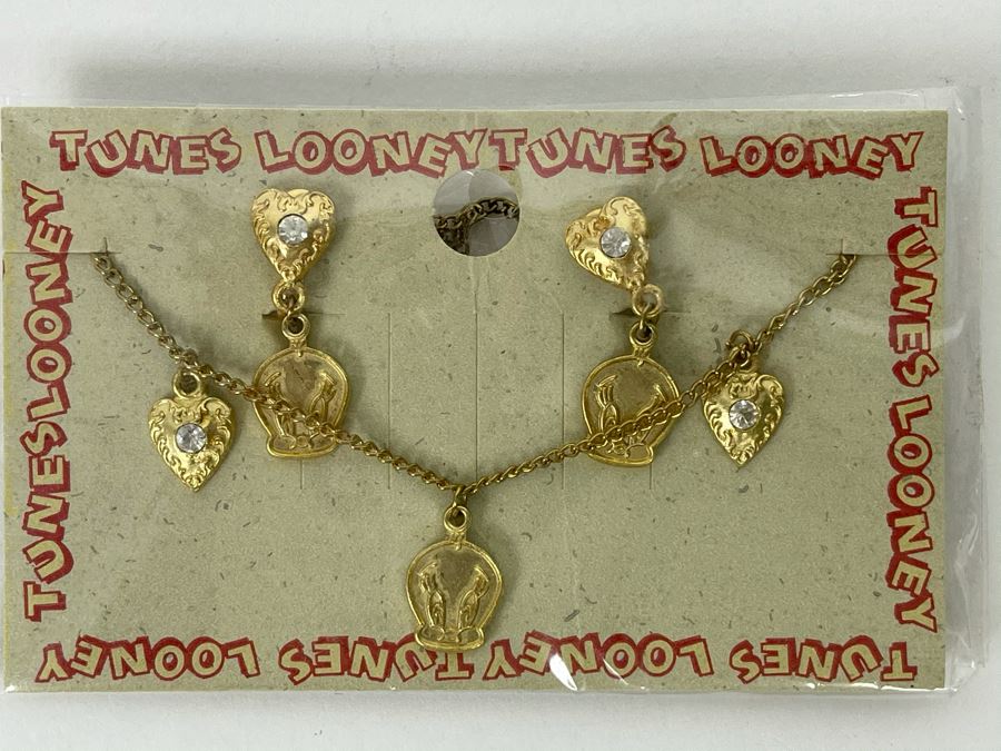 Vintage New Old Stock Looney Tunes Tweety Bird Necklace And Matching Earrings
