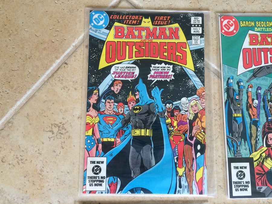 Batman and The Outsiders Comic Books [Photo 4]