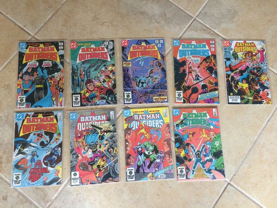 Batman and The Outsiders Comic Books [Photo 1]