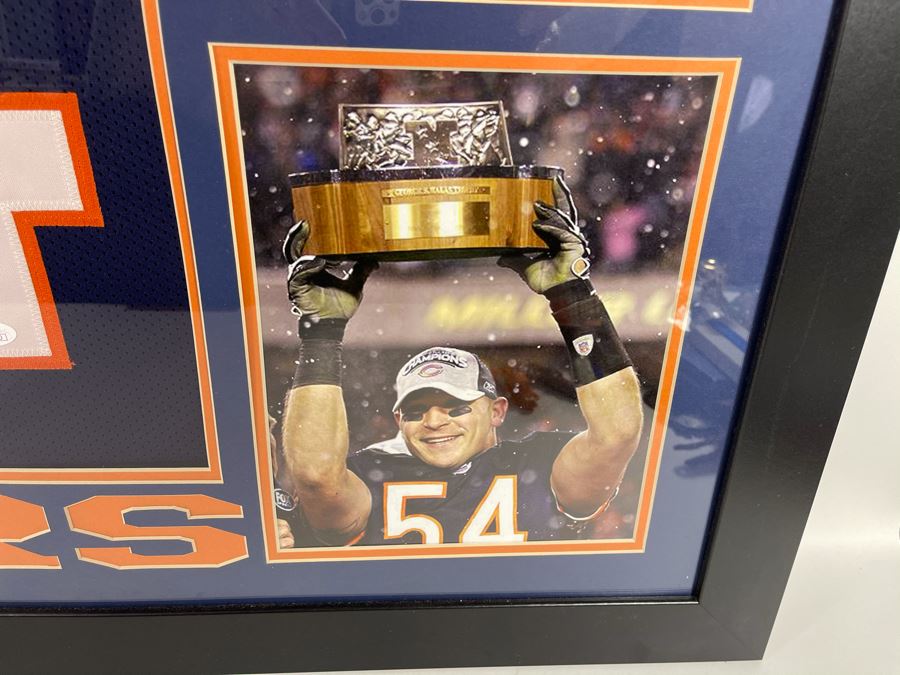 Signed NFL Chicago Bears Brian Urlacher Jersey With Certificate Of Authenticity 43 X 35 [Photo 6]