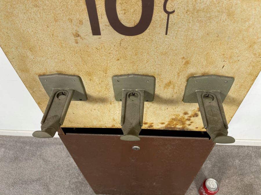 Vintage 10 Cent Metal Candy Vending Machine With Key 16.5'W X 10'D X 68.5'H [Photo 8]
