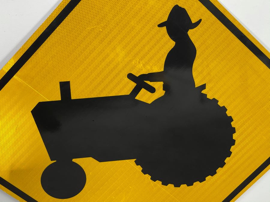 Metal Yellow & Black Reflective Tractor Crossing Road Traffic Sign 40.5'W X 40.5'H [Photo 3]