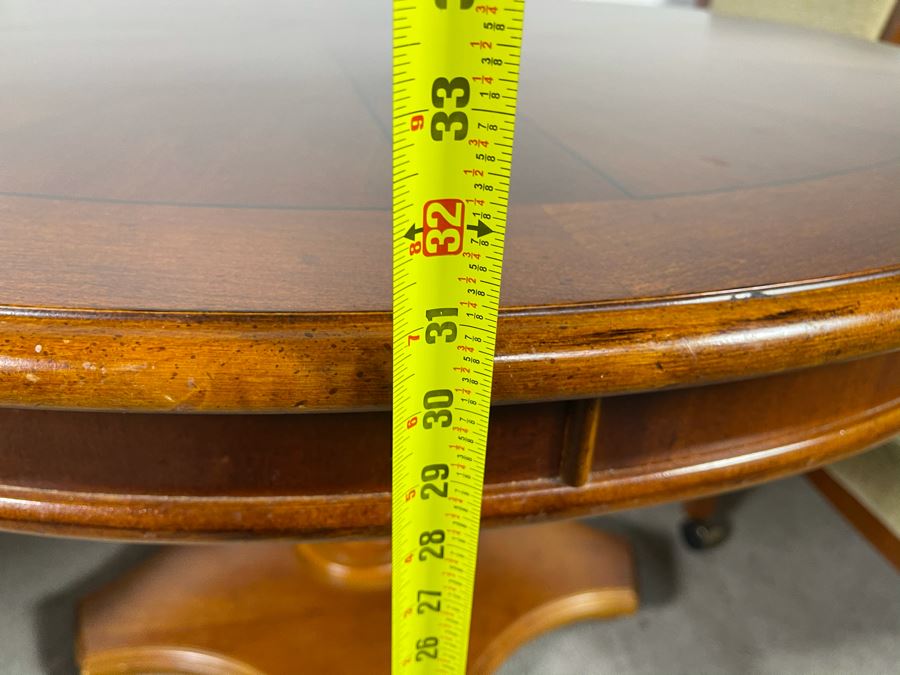 Stanley Furniture 48'R Pedestal Table With One 20'L Leaf And Four Armchairs On Casters (Not Sure If Chairs Are Stanley Furniture' - Has Table Pads [Photo 9]