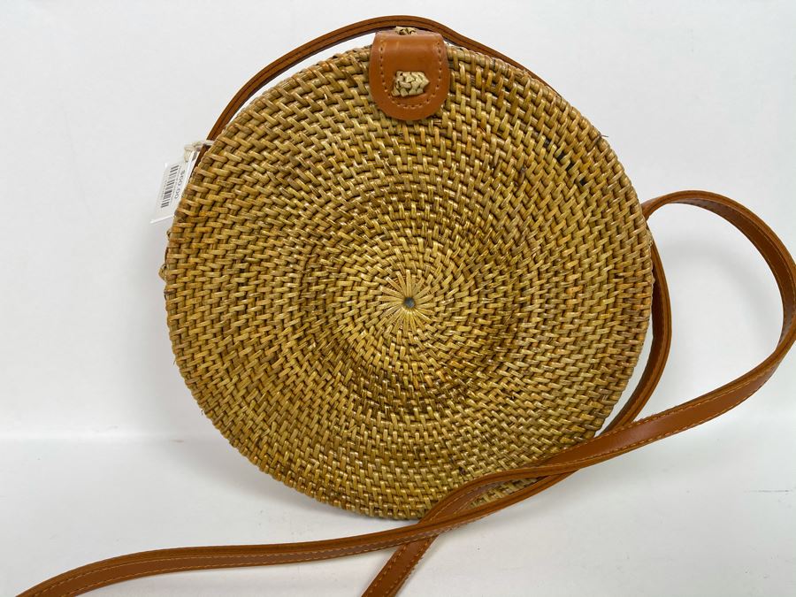 Brown Paddington Woven Handbag 8'R Retails $60 [Photo 2]