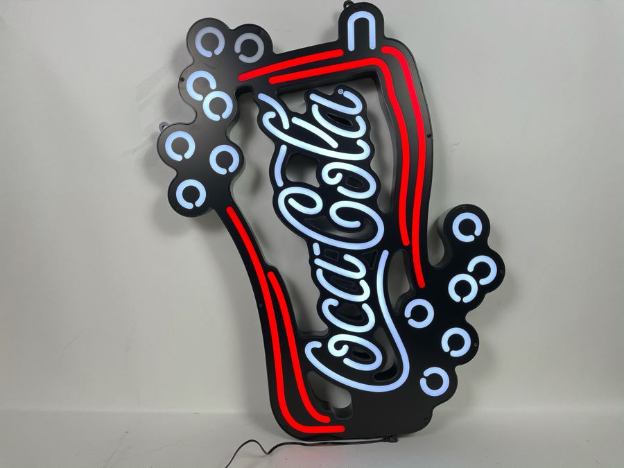 Modern Coca-Cola Animated Bubbles LED Lighted Advertising Coke Sign With Hanging Hardware [Photo 3]