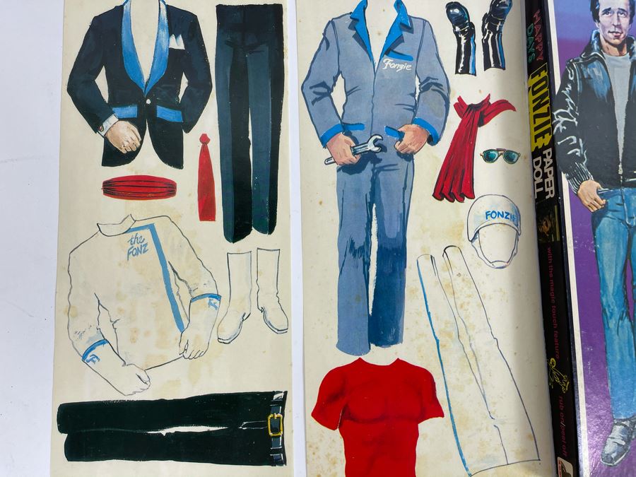 Vintage 1976 Happy Days Fonzie Paper Doll By The Toy Factory [Photo 7]