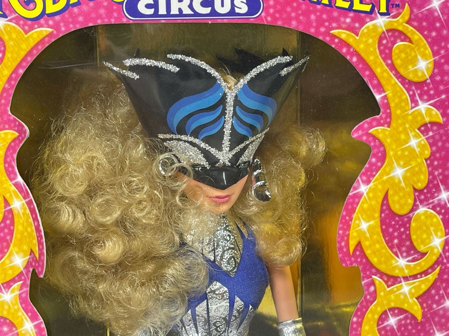 Vintage New Ringling Bros And Barnum & Bailey Circus Circus Stars Action Figure 11.5' Poseable Doll Tamara The Tiger Trainer New In Box [Photo 4]