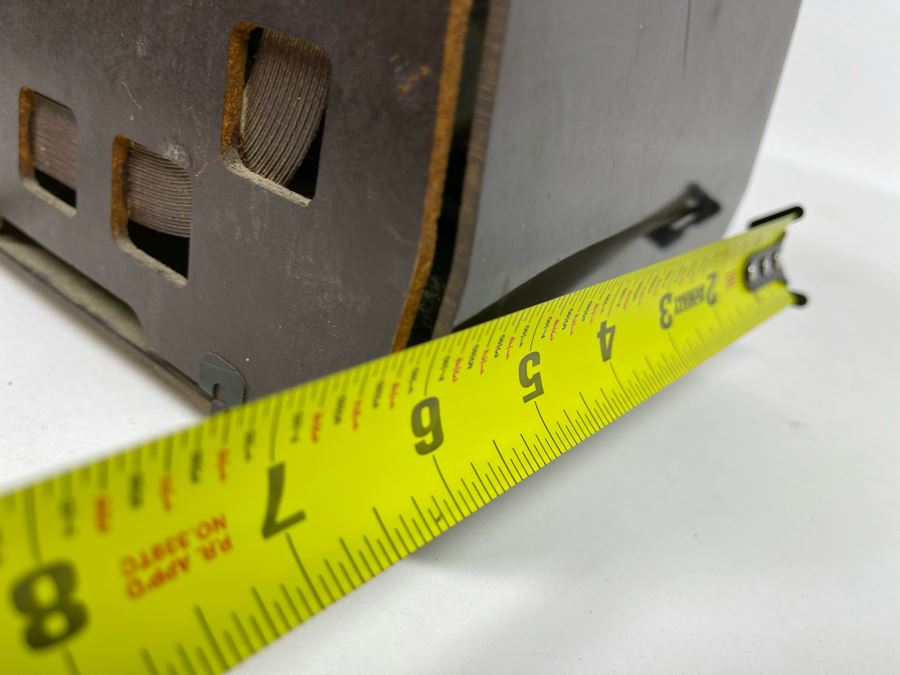 Vintage Mid-Century WORKING Tube Radio By RCA Victor Golden Throat Tone 11W X 6D X 7.5H [Photo 11]