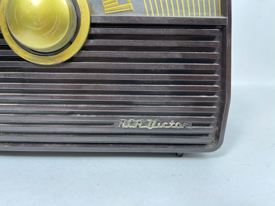 Vintage Mid-Century WORKING Tube Radio By RCA Victor Golden Throat Tone 11W X 6D X 7.5H [Photo 6]