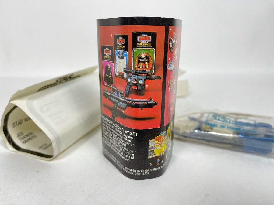 EXTREMELY RARE SEALED 1980 Kenner Mail-Away Offer Star Wars The Empire Strikes Back Star Wars Action Figures Survival Kit (Needed 5 Proofs Of Purchase From Kenner Action Figures) [Photo 14]