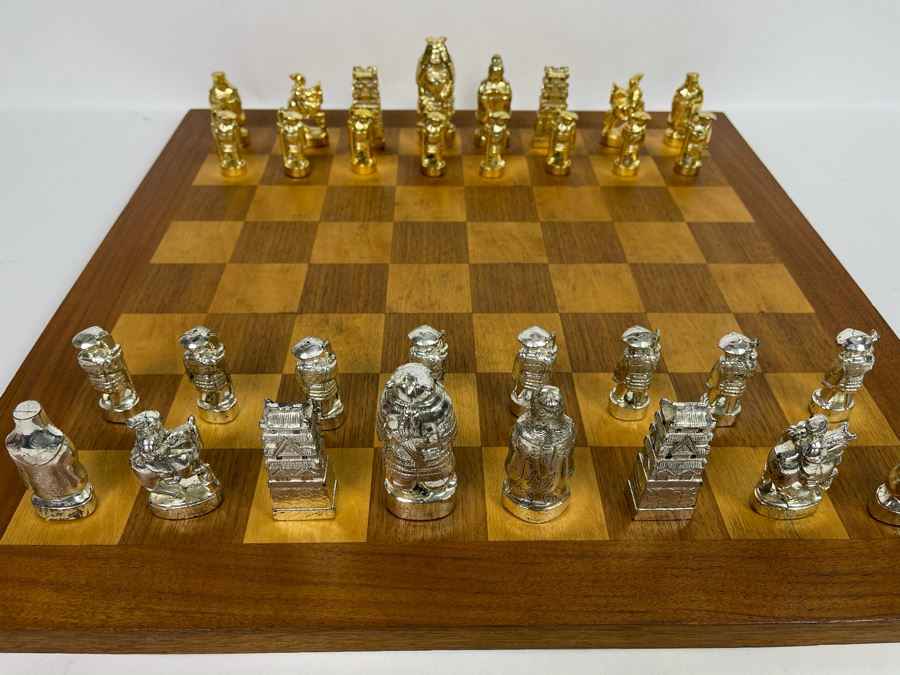 Wooden Inlaid Chess Board 19 X 19 With Japanese Gold And Silver Plated Chess Pieces [Photo 3]
