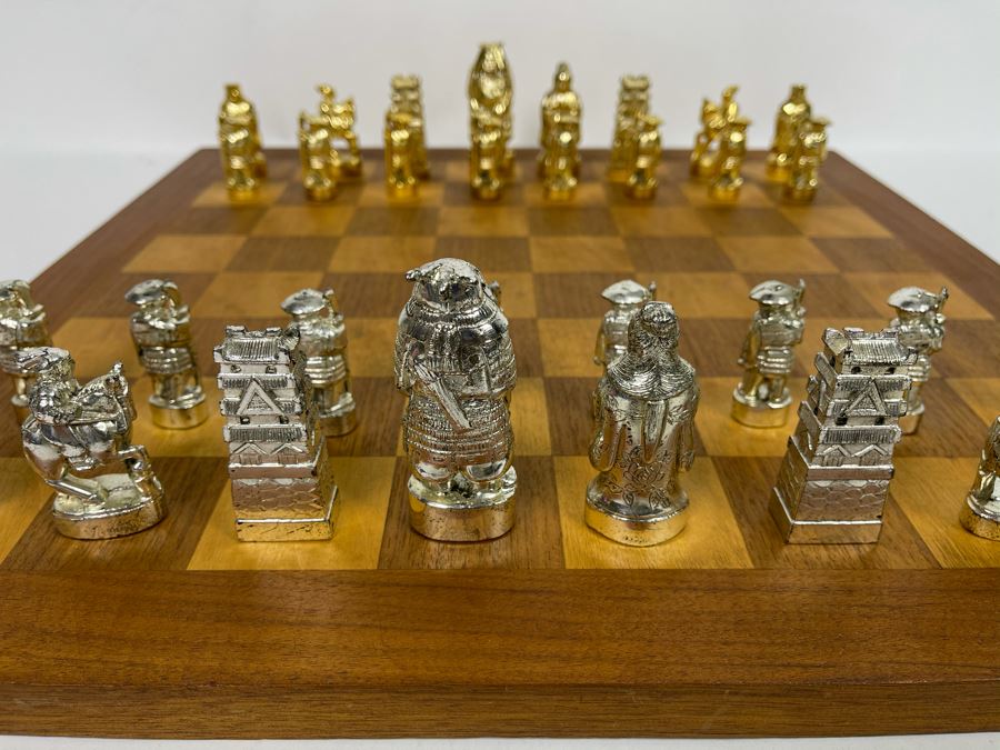 Wooden Inlaid Chess Board 19 X 19 With Japanese Gold And Silver Plated Chess Pieces [Photo 4]