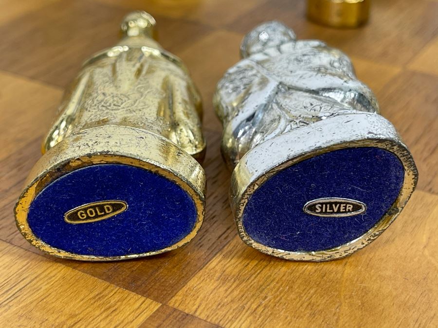 Wooden Inlaid Chess Board 19 X 19 With Japanese Gold And Silver Plated Chess Pieces [Photo 2]