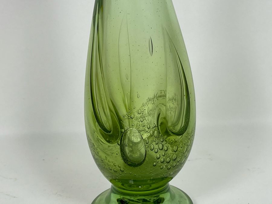 Vintage 1981 Signed Green Art Glass Vase Signed Williams 11.5H [Photo 6]
