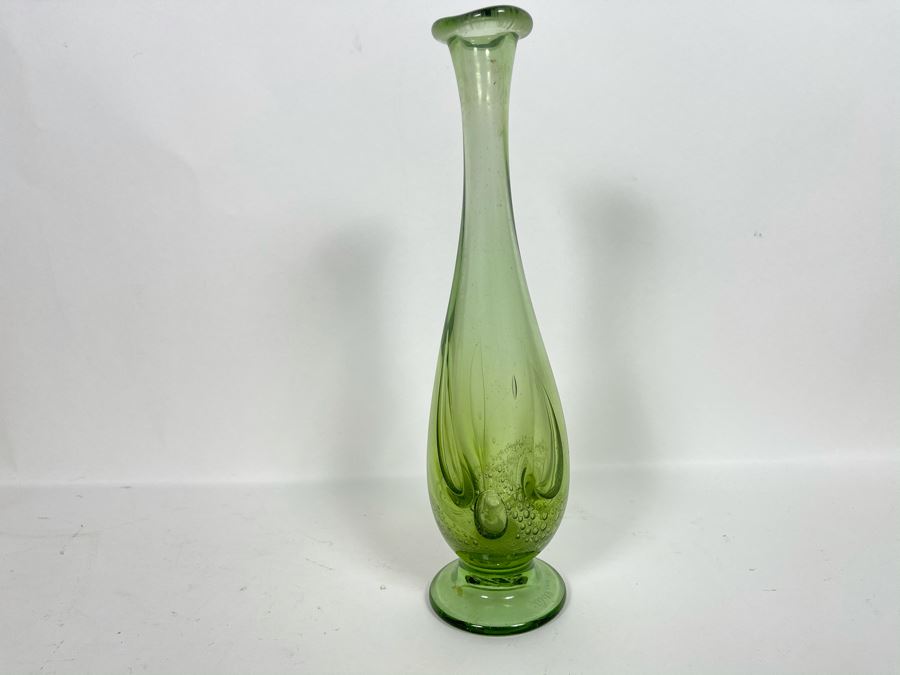 Vintage 1981 Signed Green Art Glass Vase Signed Williams 11.5H [Photo 5]
