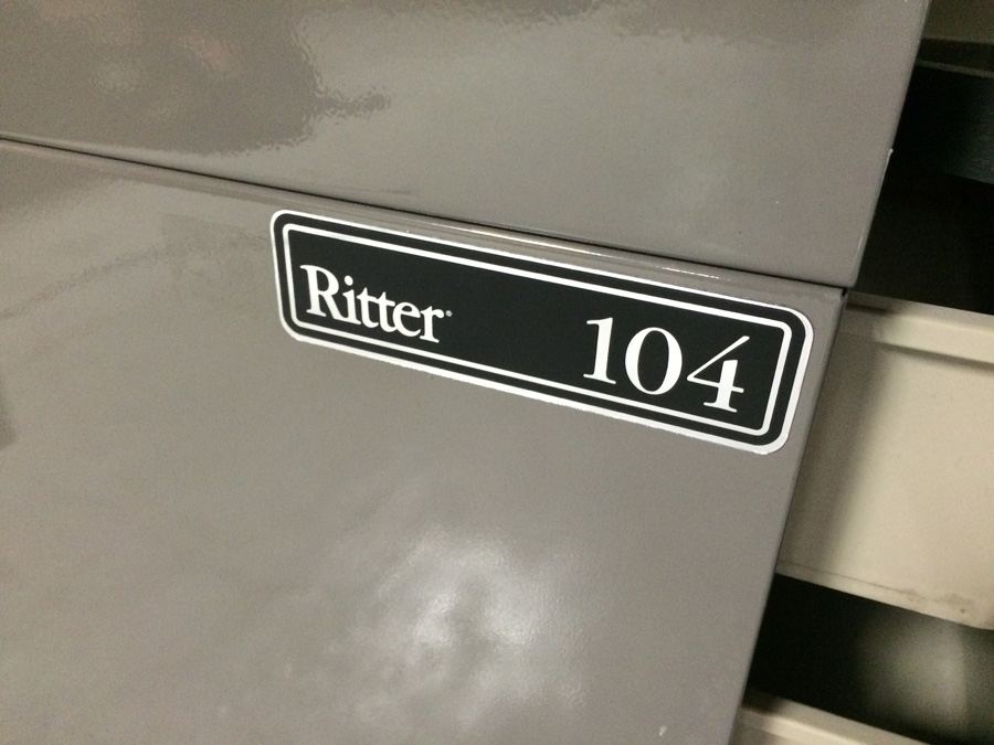 Ritter 104 Medical Examination Table [Photo 4]