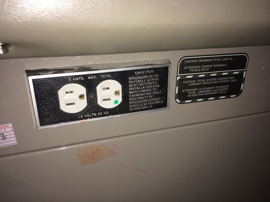 Ritter 104 Medical Examination Table [Photo 10]