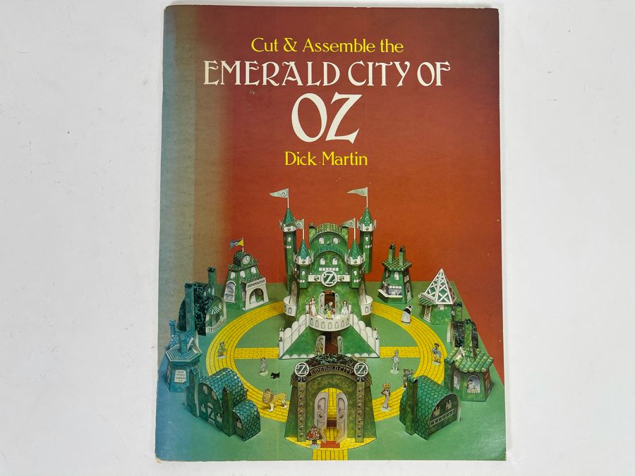 Vintage 1980 New Cut & Assemble The Emerald City Of Oz By Dick Martin Wizard Of Oz
