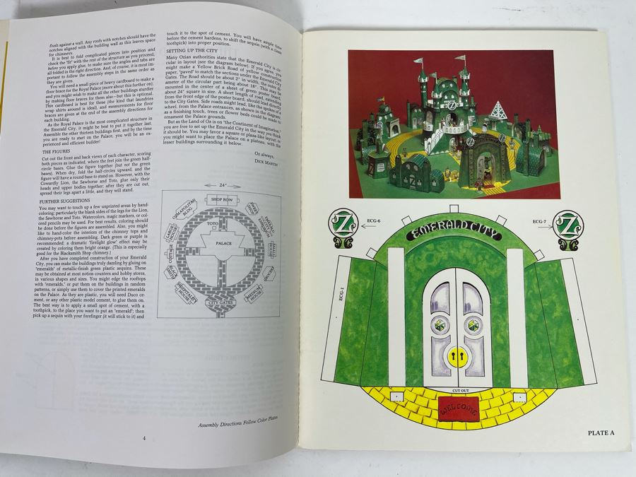 Vintage 1980 New Cut & Assemble The Emerald City Of Oz By Dick Martin Wizard Of Oz [Photo 4]