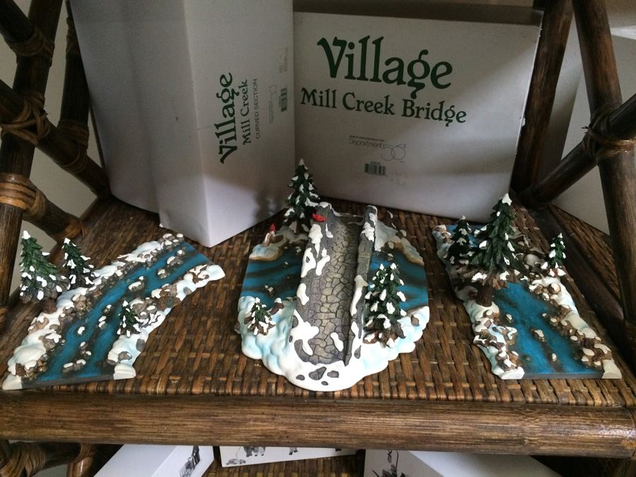 Huge Lot of Department 56 Heritage Village Collection [Photo 6]