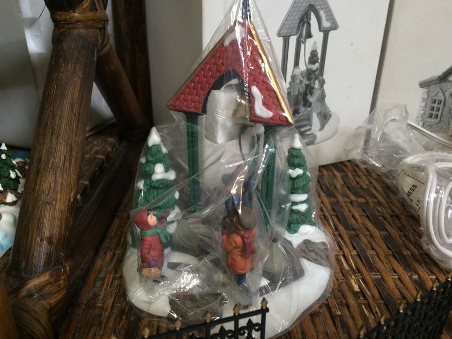 Huge Lot of Department 56 Heritage Village Collection [Photo 14]