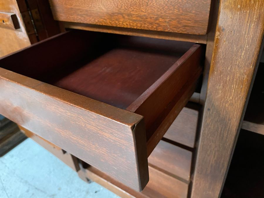 Mid-Century Bookcase Curio China Cabinet [Photo 7]