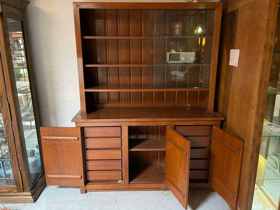 Mid-Century Bookcase Curio China Cabinet [Photo 4]