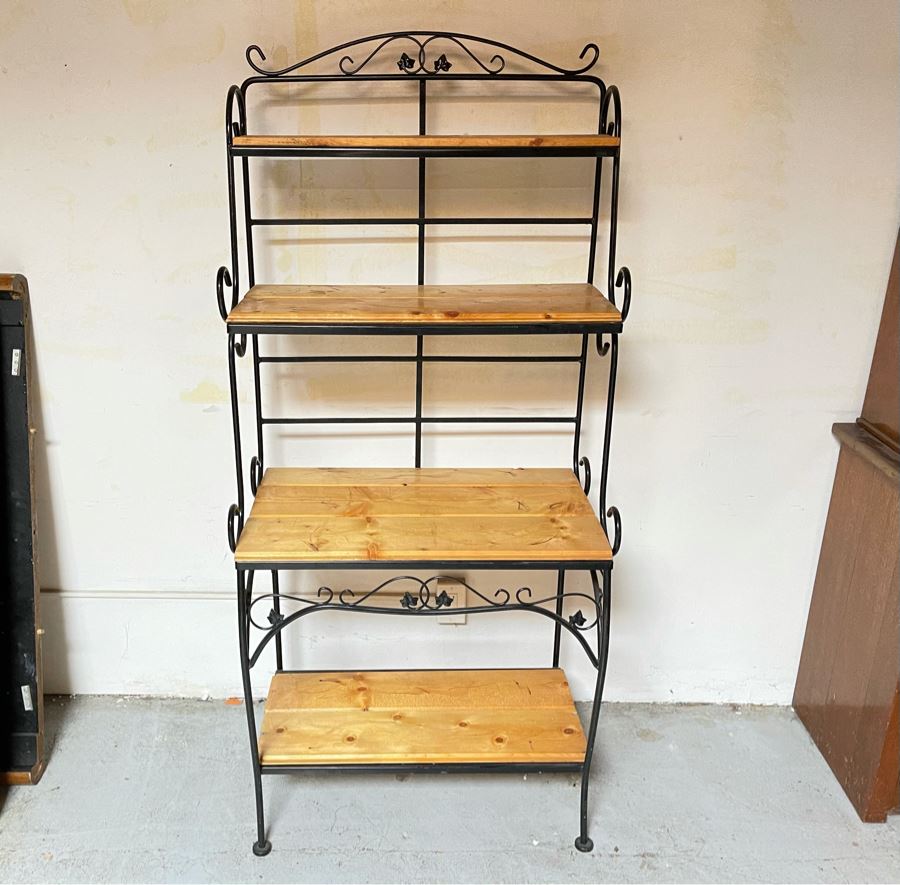 Baker's Rack [Photo 2]