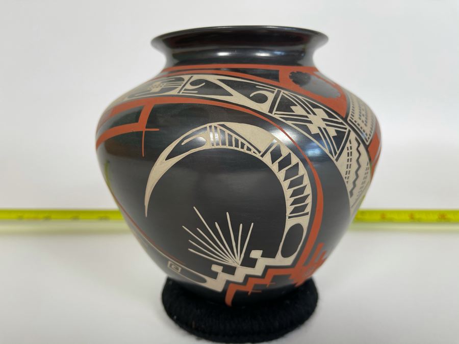 Mata Ortiz Indian Art Pottery Signed By Carlos Carrillo Mexico 6W X 6H [Photo 3]