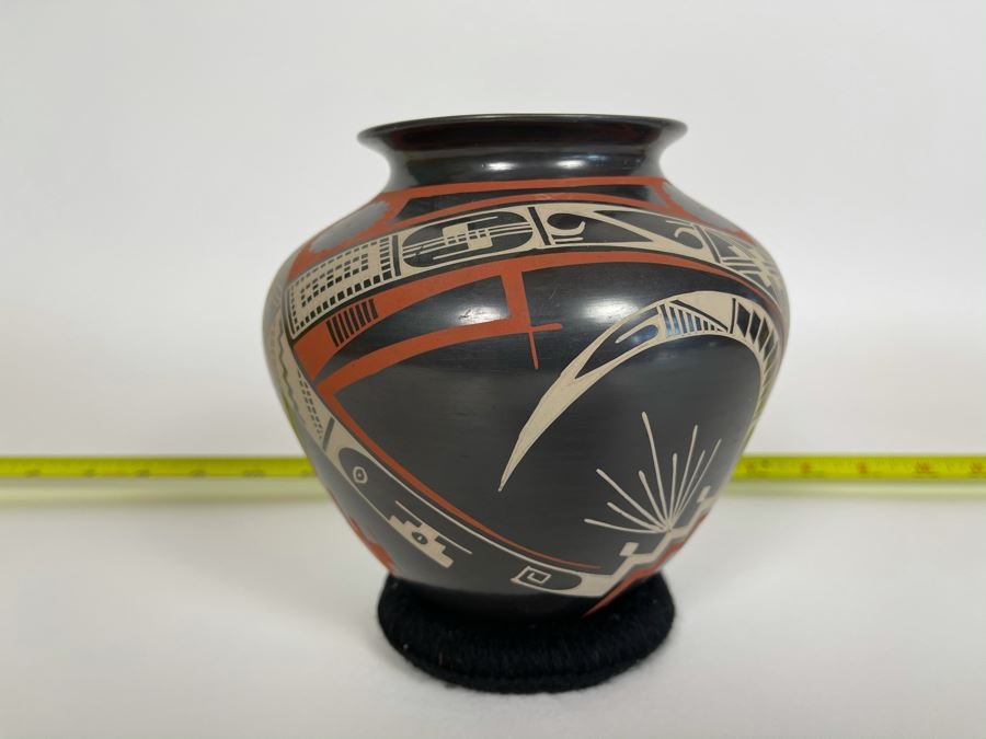 Mata Ortiz Indian Art Pottery Signed By Carlos Carrillo Mexico 6W X 6H [Photo 6]