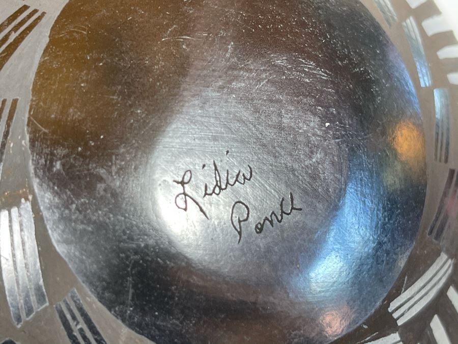 Mata Ortiz Indian Art Black Pottery Signed By Lidia Ponce Mexico 5W X 4H [Photo 9]