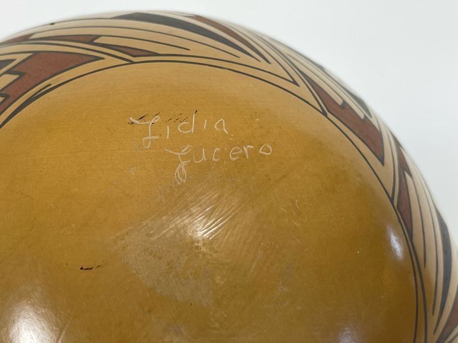 Mata Ortiz Indian Art Pottery Signed By Lidia Lucero Mexico 6W X 5H [Photo 7]