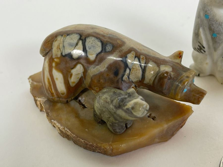 Collection Of Native American Carved Stone Bear Fetishes - One Signed By David Chavez, Zuni [Photo 7]