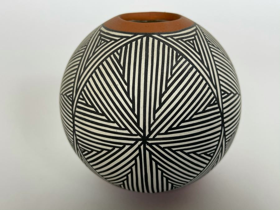 Native American Pottery Geometric Design Signed MH Or MI - Acoma, New Mexico 3.5 X 3.5 [Photo 3]