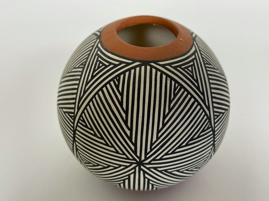 Native American Pottery Geometric Design Signed MH Or MI - Acoma, New Mexico 3.5 X 3.5 [Photo 6]